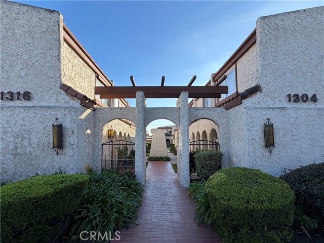 Front Image Thumbnail for CRTR25269215