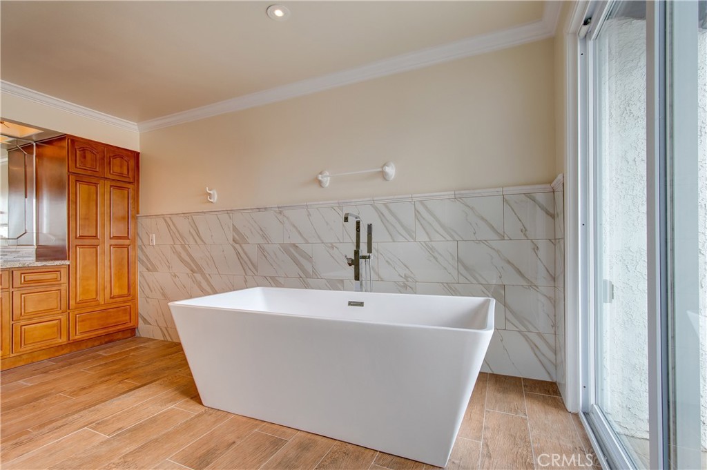 MLS #OC25249821 image #15