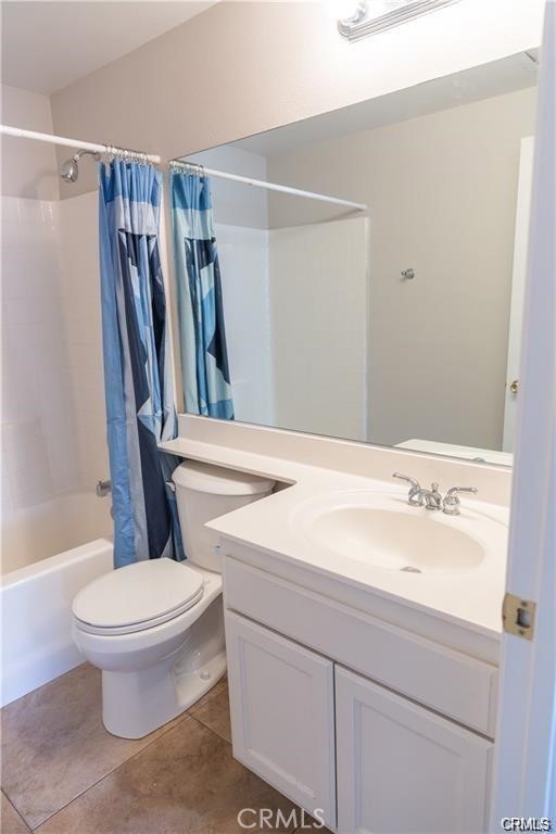 431 W Bay Street, Costa Mesa CA: https://media.crmls.org/medias/ae604c17-bc05-4368-91e4-f3871dc2e45f.jpg