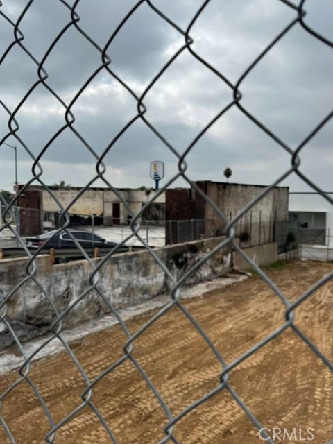 Detail Gallery Image 4 of 5 For 2427 Lake, Altadena,  CA 91001 - – Beds | – Baths