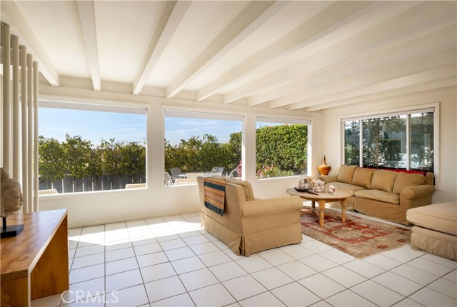 Detail Gallery Image 8 of 23 For 1309 E Balboa Bld, Newport Beach,  CA 92661 - 2 Beds | 2 Baths