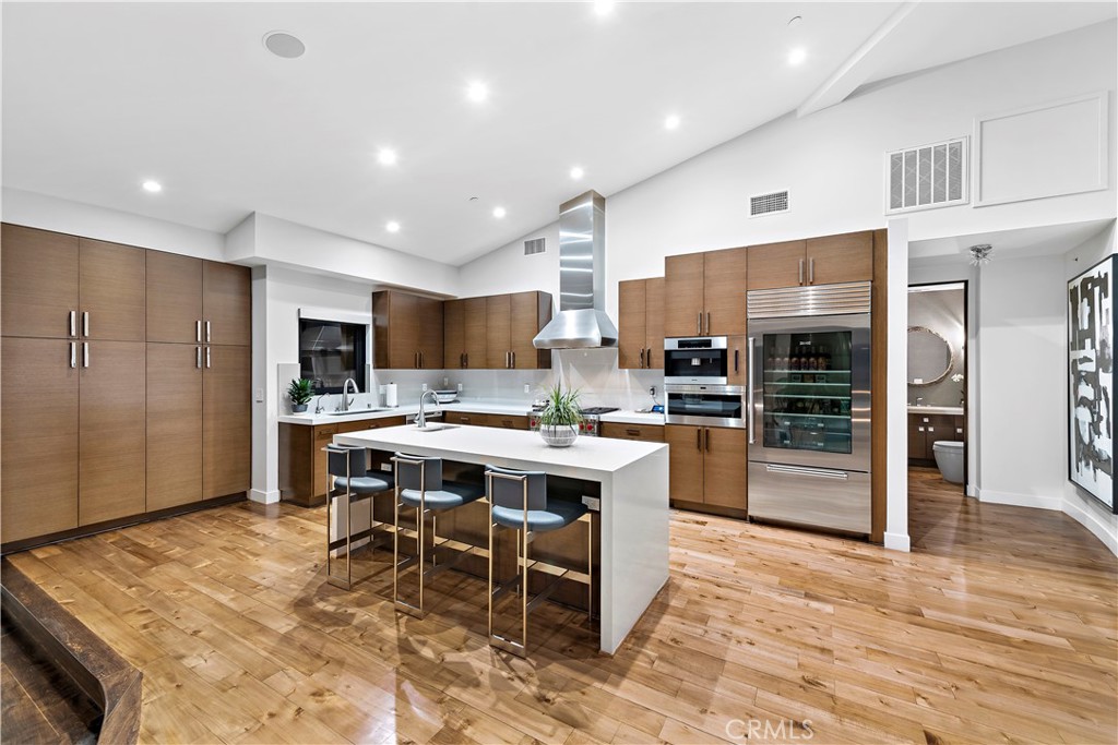 Ae60f9a8 6261 4213 A7fe 9dbf7485c18b