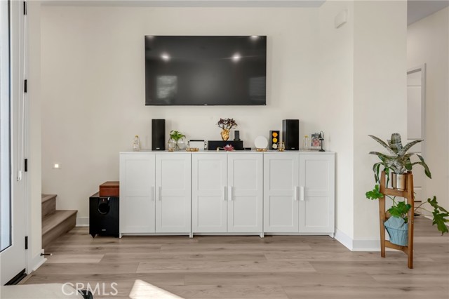 Detail Gallery Image 12 of 47 For 11753 Florence Ave #5,  Santa Fe Springs,  CA 90670 - 2 Beds | 3 Baths