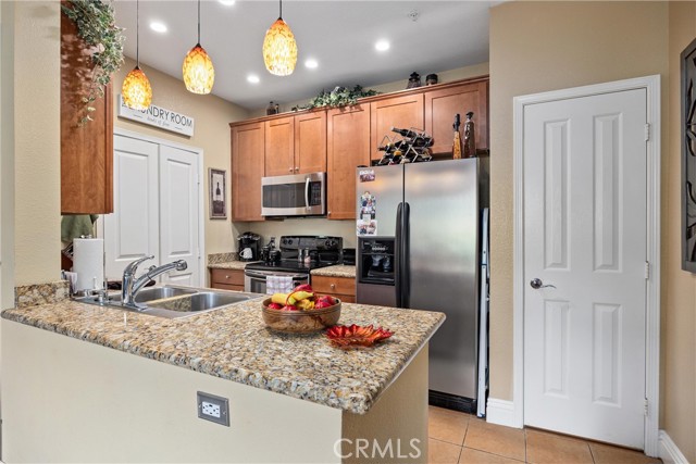 Detail Gallery Image 3 of 22 For 22681 Oakgrove #313,  Aliso Viejo,  CA 92656 - 1 Beds | 1 Baths