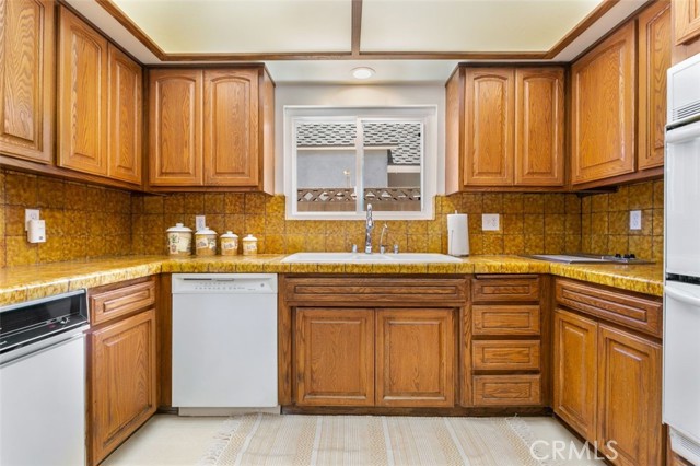 2106 Robinson Street, Redondo Beach, California 90278, 3 Bedrooms Bedrooms, ,1 BathroomBathrooms,Residential,Sold,Robinson,PV22097930