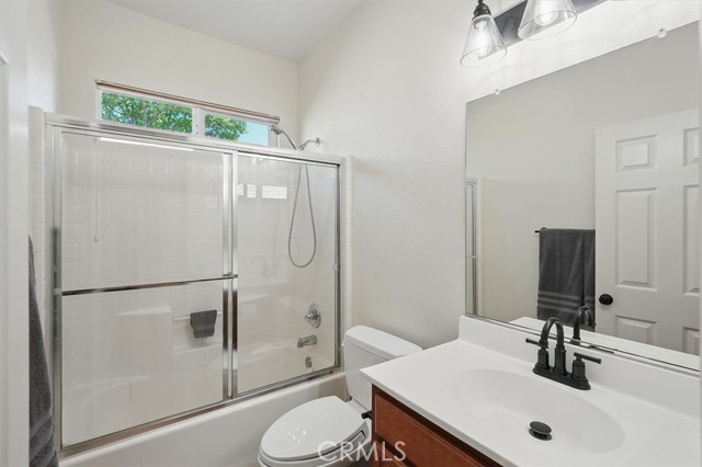 Image 33 of 39 For 29661 Cambridge Avenue