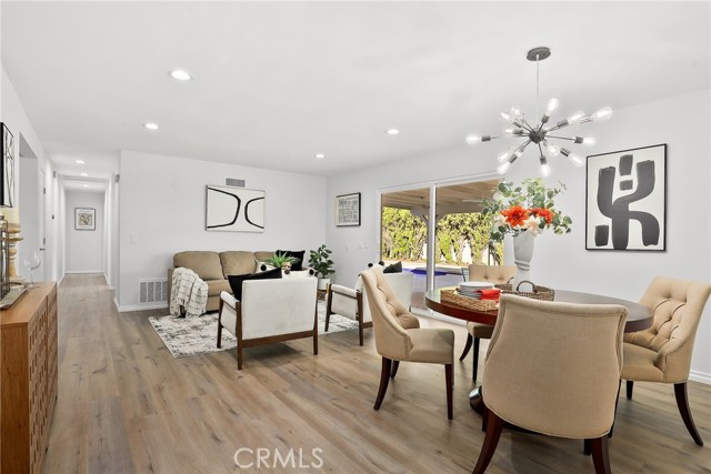 10000 Amestoy Avenue photo 10