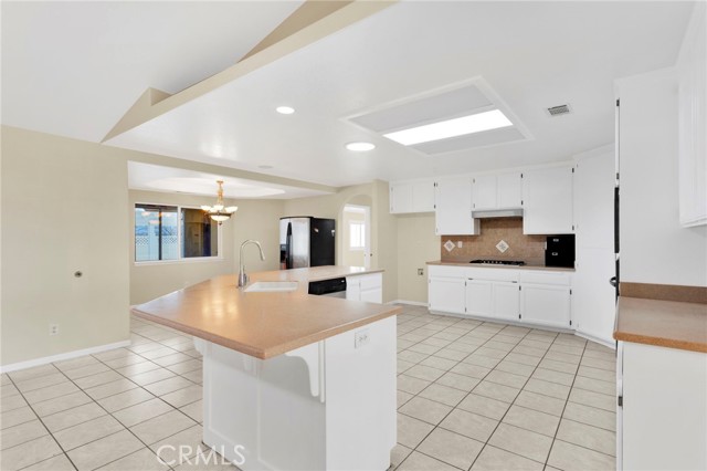 Detail Gallery Image 24 of 26 For 7845 Fuente Rd, Oak Hills,  CA 92344 - 4 Beds | 3 Baths