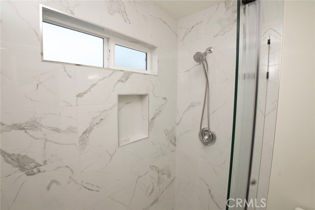 Detail Gallery Image 6 of 12 For 10219 Lev, Arleta,  CA 91331 - 2 Beds | 1 Baths