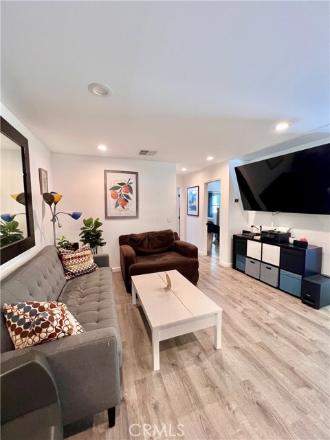 Detail Gallery Image 7 of 18 For 23777 Mulholland Hwy Spc 138, Calabasas,  CA 91302 - 4 Beds | 3 Baths