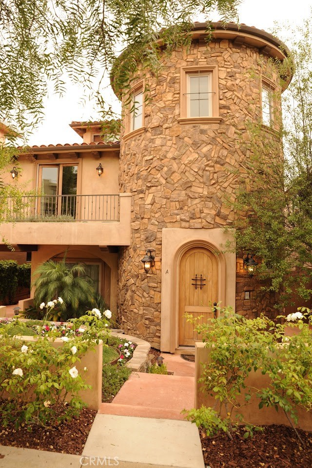 713 JUANITA, Redondo Beach, California 90277, 3 Bedrooms Bedrooms, ,2 BathroomsBathrooms,Residential,Sold,JUANITA,SB17176144