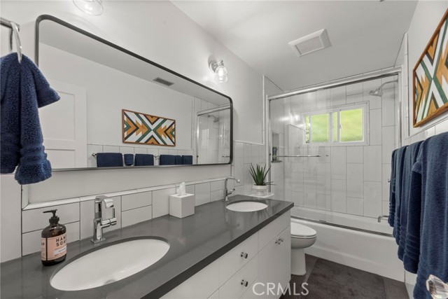 1147 7th Street, Hermosa Beach, California 90254, 3 Bedrooms Bedrooms, ,2 BathroomsBathrooms,Residential,For Sale,7th Street,SB25258608 1147 7th Street, Hermosa Beach, California 90254, 3 Bedrooms Bedrooms, ,2 BathroomsBathrooms,Residential,For Sale,7th Street,SB25258608