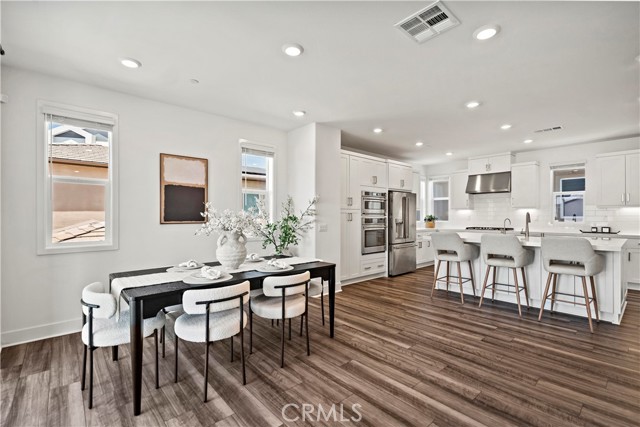 297 Lynx, Irvine CA: https://media.crmls.org/medias/ae67299a-2da0-4553-8314-dd1a5a152769.jpg