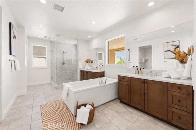 Detail Gallery Image 21 of 38 For 20564 W Bluebird Ct, Porter Ranch,  CA 91326 - 5 Beds | 5/1 Baths