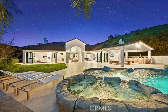 Detail Gallery Image 5 of 26 For 45090 via Tornado, Temecula,  CA 92590 - 4 Beds | 4 Baths