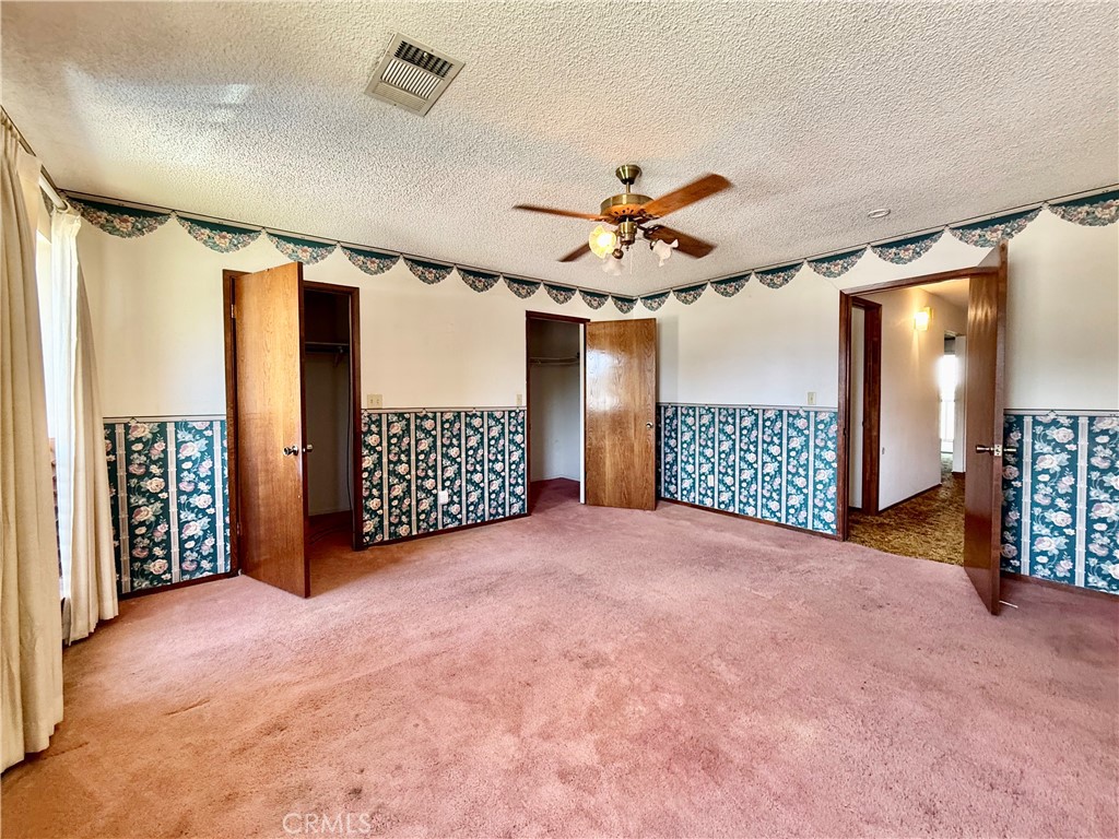 https://media.crmls.org/medias/ae69177c-0b12-408d-b3dc-8a91a2a7065a.jpg?preset=X-Large