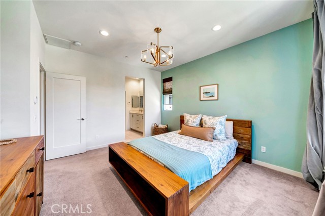 114 Epic, Irvine CA: https://media.crmls.org/medias/ae692c05-6867-4700-9fd9-f29c55790200.jpg