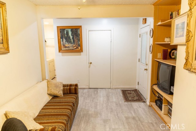 Detail Gallery Image 14 of 28 For 1502 Coronel, San Fernando,  CA 91340 - 3 Beds | 2 Baths