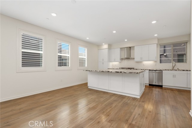 175 Cadence, Irvine CA: https://media.crmls.org/medias/ae6c447a-8fdd-42f0-9b9c-b1514e64d592.jpg