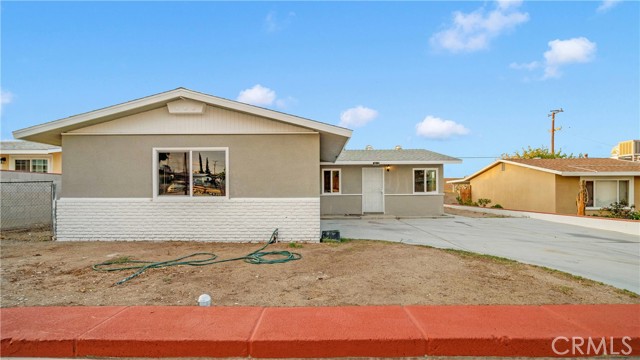 Detail Gallery Image 1 of 1 For 1613 Piute St, Barstow,  CA 92311 - 3 Beds | 2 Baths