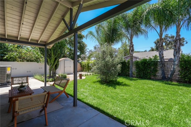 1393 Navarro Avenue, Pasadena CA: https://media.crmls.org/medias/ae6cc302-1a89-4eb0-a37f-6e66a99e6080.jpg
