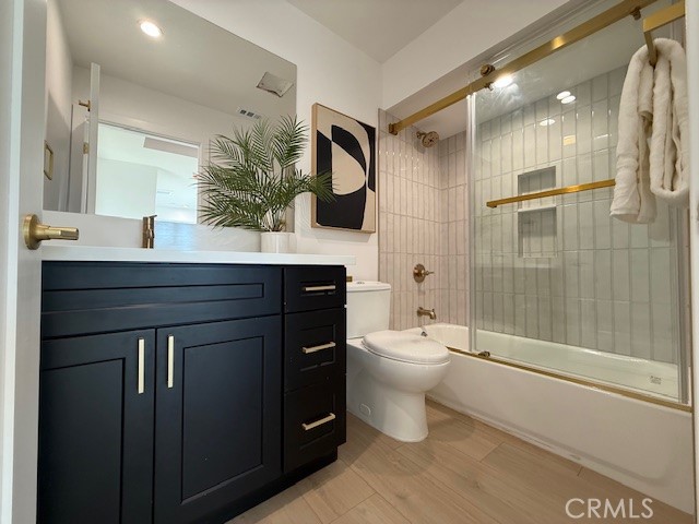 Detail Gallery Image 14 of 14 For 13369 W Celeste Pkwy, Pacoima,  CA 91331 - 3 Beds | 2/1 Baths