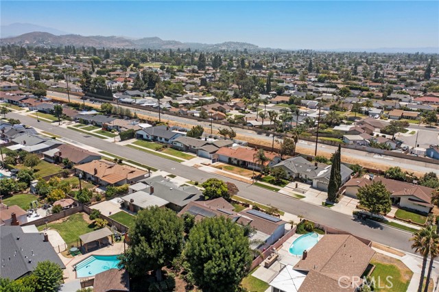 Detail Gallery Image 24 of 29 For 2217 E Parkside Ave, Orange,  CA 92867 - 4 Beds | 2 Baths