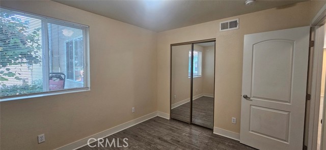 Detail Gallery Image 10 of 21 For 1633 1/2 E 85th St, Los Angeles,  CA 90001 - 5 Beds | 3 Baths