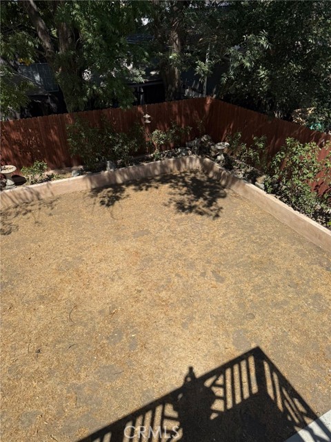 Detail Gallery Image 16 of 22 For 7049 De Celis Pl, Van Nuys,  CA 91406 - 4 Beds | 3 Baths