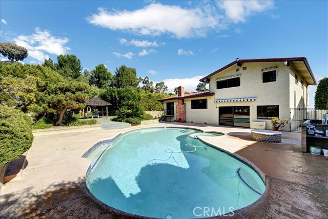 2439 Rue Le Charlene, Rancho Palos Verdes, California 90275, 4 Bedrooms Bedrooms, ,2 BathroomsBathrooms,Residential,Sold,Rue Le Charlene,PV22010276