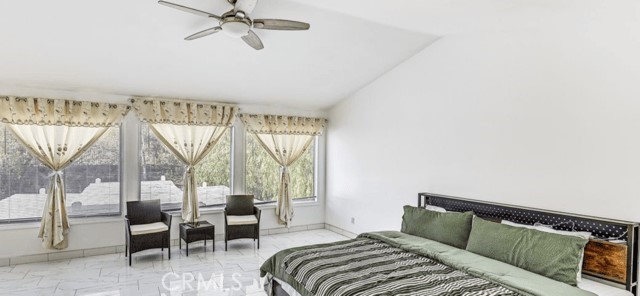 Detail Gallery Image 14 of 39 For 1020 La Salle Cir, Corona,  CA 92879 - 4 Beds | 3 Baths