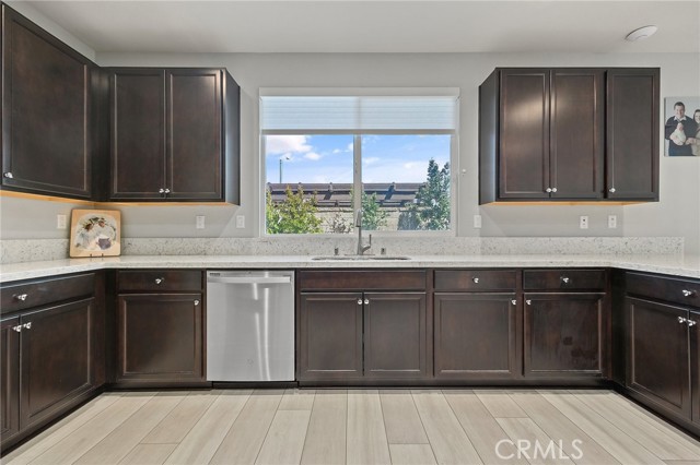 Detail Gallery Image 16 of 43 For 2118 Stone Gate Pl, Mentone,  CA 92359 - 4 Beds | 2/1 Baths