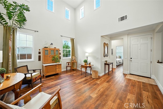 13742 Woodcrest Court, Eastvale CA: https://media.crmls.org/medias/ae713fff-4df7-4518-bf7e-36307645a983.jpg