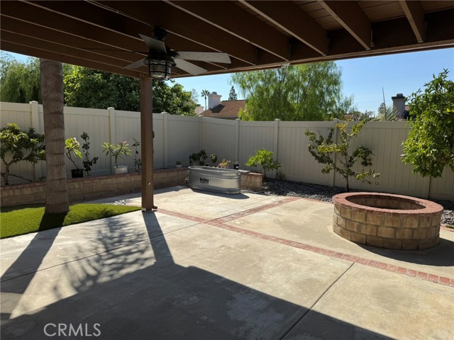 Detail Gallery Image 14 of 20 For 1990 Willowbrook, Oceanside,  CA 92056 - 4 Beds | 3 Baths