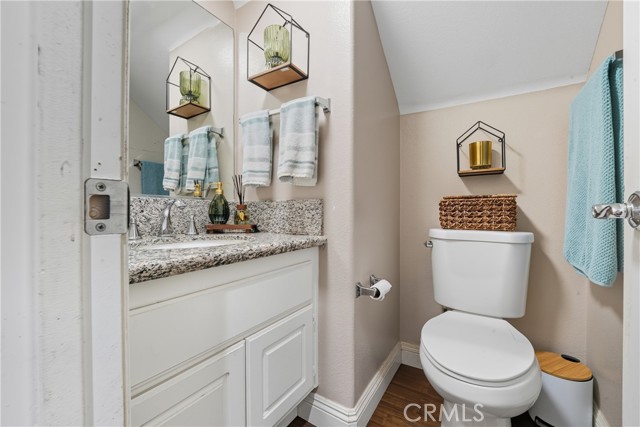 Image 14 of 37 For 27687 Fairmont