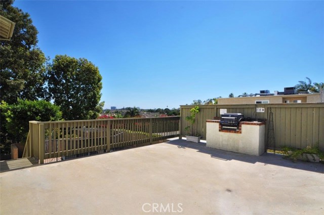 220 Prospect Avenue, Redondo Beach, California 90277, 2 Bedrooms Bedrooms, ,1 BathroomBathrooms,Residential,Sold,Prospect,PV17010237