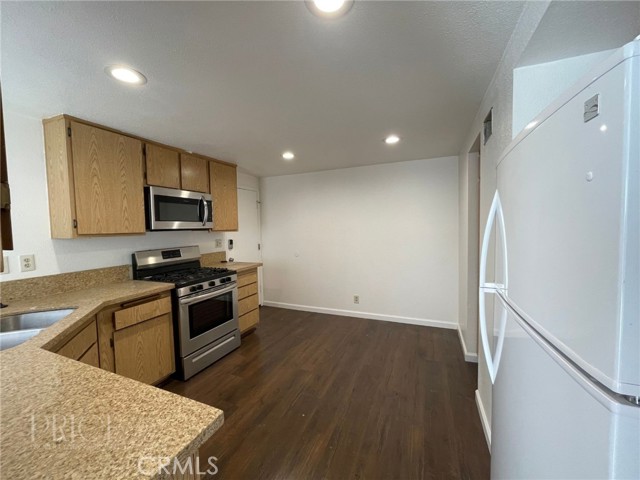 Detail Gallery Image 13 of 26 For 9822 Casiano Ct, Rancho Cucamonga,  CA 91730 - 3 Beds | 2/1 Baths