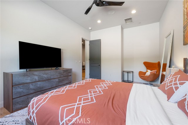 2600 E Vincentia, Palm Springs, CA 92262