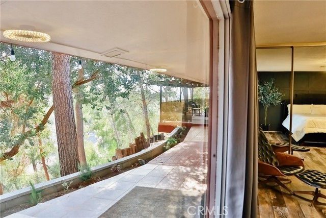 27424 Homyr Place, Canyon Country CA: https://media.crmls.org/medias/ae735de7-d37f-4256-abc5-2fe717ae02c3.jpg