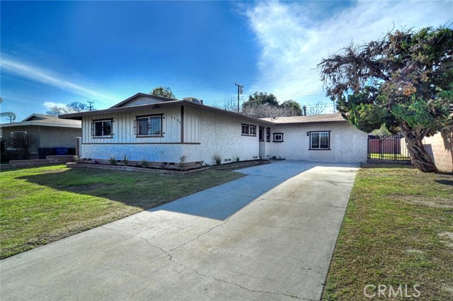 1504 Flores St, San Bernardino, CA 92411