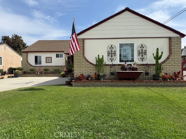 9912 Muroc Street, Bellflower CA: https://media.crmls.org/medias/ae73e6f4-b5df-4d81-bf1f-d51b5b4b103f.jpg