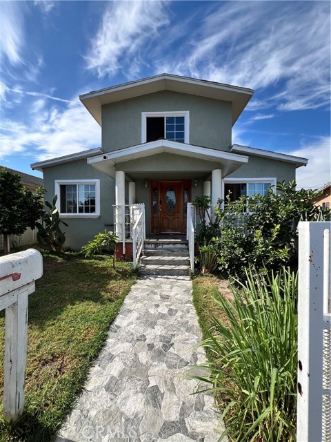 Detail Gallery Image 1 of 52 For 8761 John Ave, Los Angeles,  CA 90002 - 6 Beds | 2/1 Baths