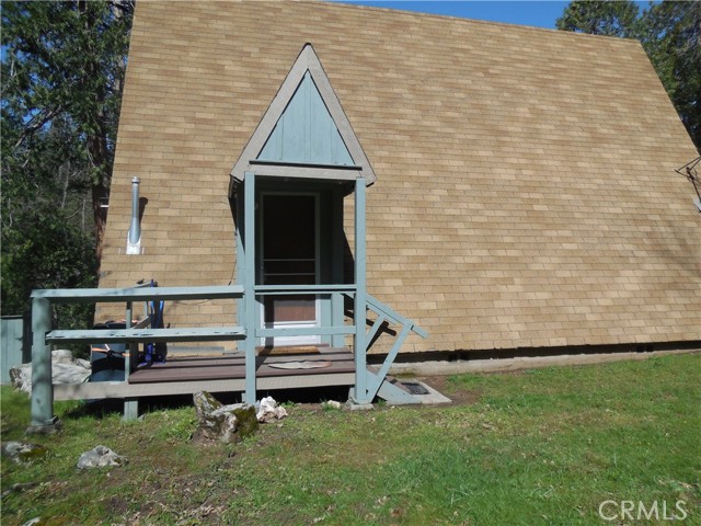 44824 Mountain Meadow Road, Oakhurst CA: https://media.crmls.org/medias/ae73eea3-cdeb-4897-816f-6da7204ca125.jpg