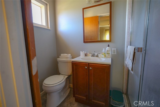 543 E Hopkins Avenue, Fresno CA: https://media.crmls.org/medias/ae7413c2-230a-445b-a61d-c68120012a19.jpg