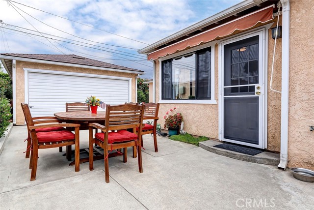 2906 Perkins Lane, Redondo Beach, California 90278, 4 Bedrooms Bedrooms, ,2 BathroomsBathrooms,Residential,Sold,Perkins,SB23084856