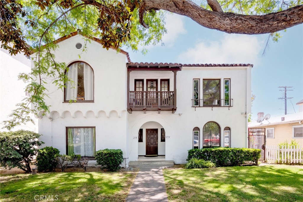 216 E Windsor Road #1