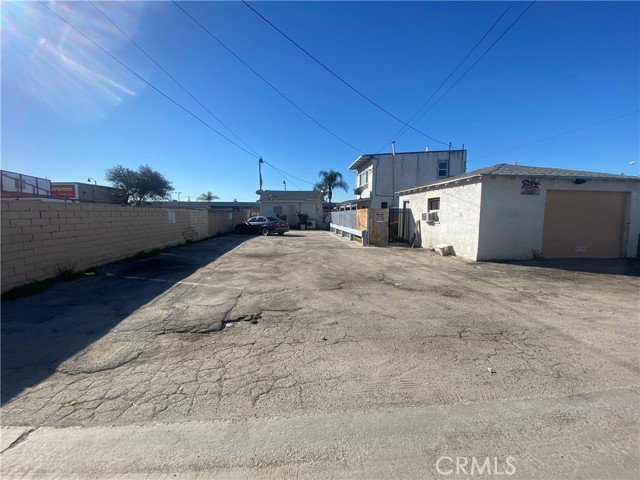 2322 W Whittier Boulevard, Montebello, California 90640, ,Commercial Sale,For Sale,2322 W Whittier Boulevard,CRDW23192766