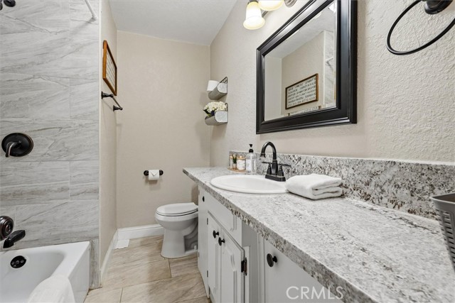 50740 Chu Ranch Road, Oakhurst CA: https://media.crmls.org/medias/ae7536bd-93e1-4a50-bd2a-91aef4d04ced.jpg