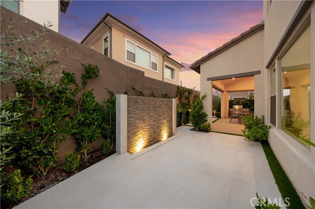 52 Longchamp, Irvine CA: https://media.crmls.org/medias/ae753d3d-d53d-4640-862b-9a665ef38fbb.jpg