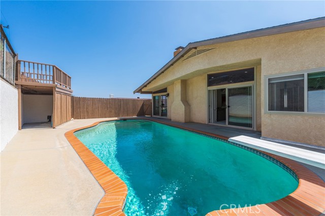 27659 Flaming Arrow Drive, Rancho Palos Verdes CA: https://media.crmls.org/medias/ae75ca58-3edd-46a1-b25d-5ce55909e486.jpg